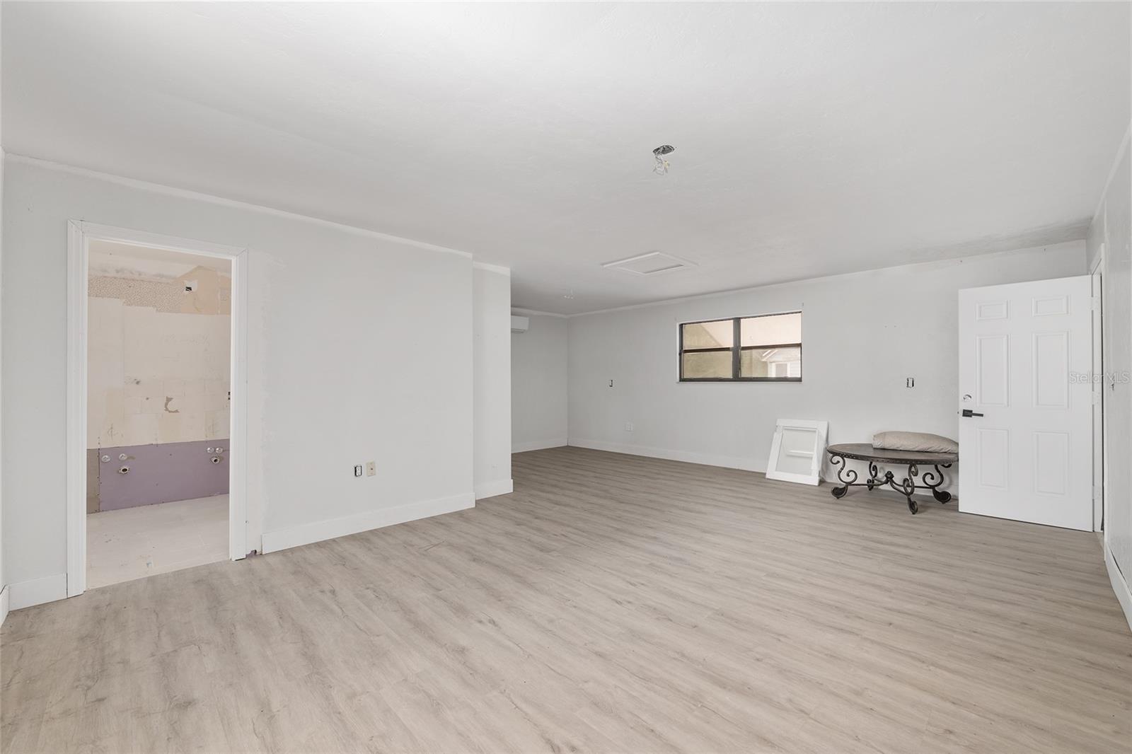 Image 30 of 48 For 11205 Newberry Road