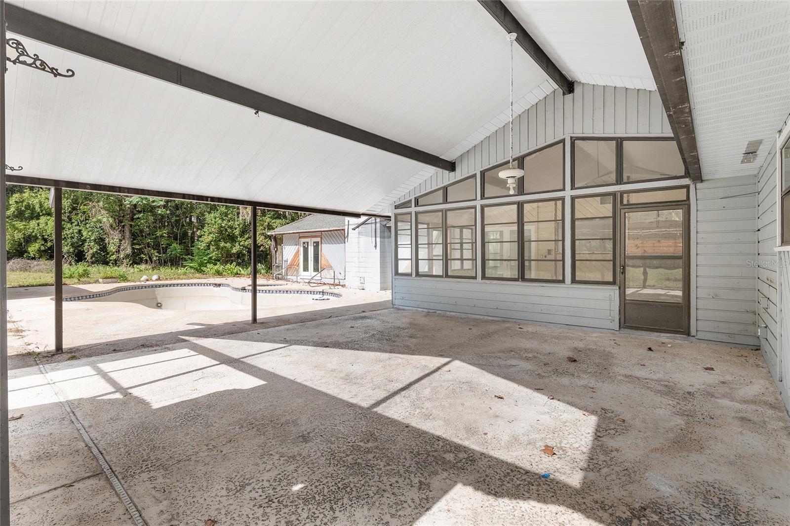 Image 33 of 48 For 11205 Newberry Road