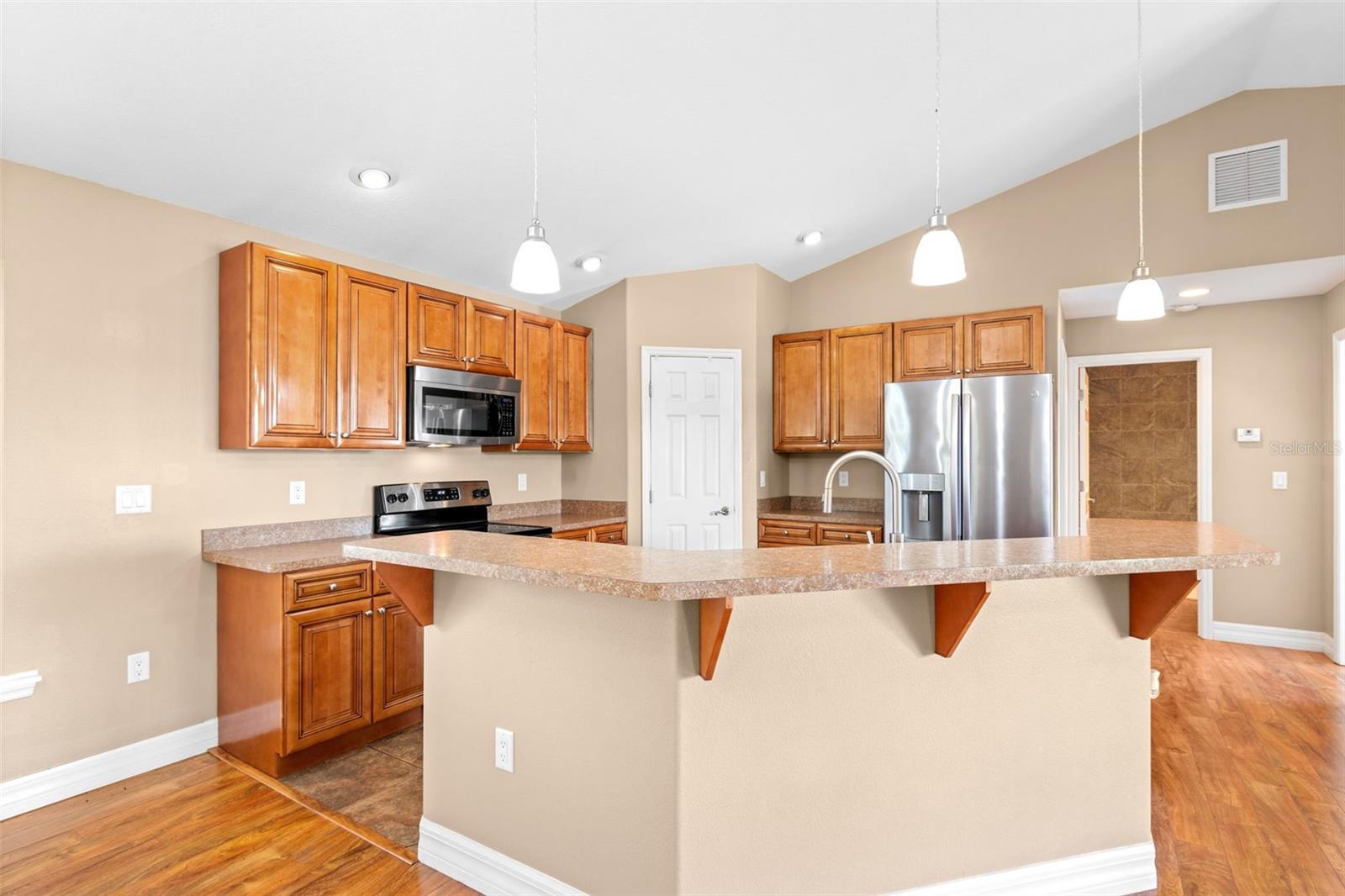 Image 10 of 26 For 7251 160th Street