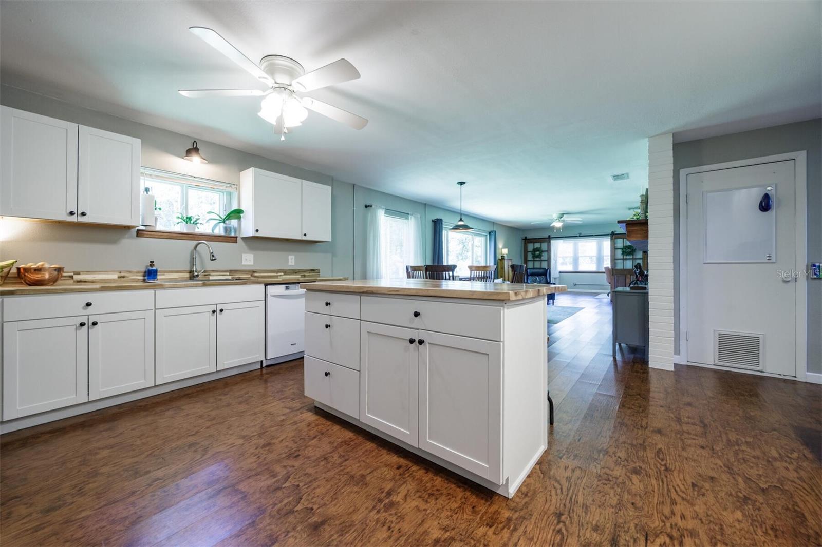 Image 15 of 55 For 7505 161st Terrace