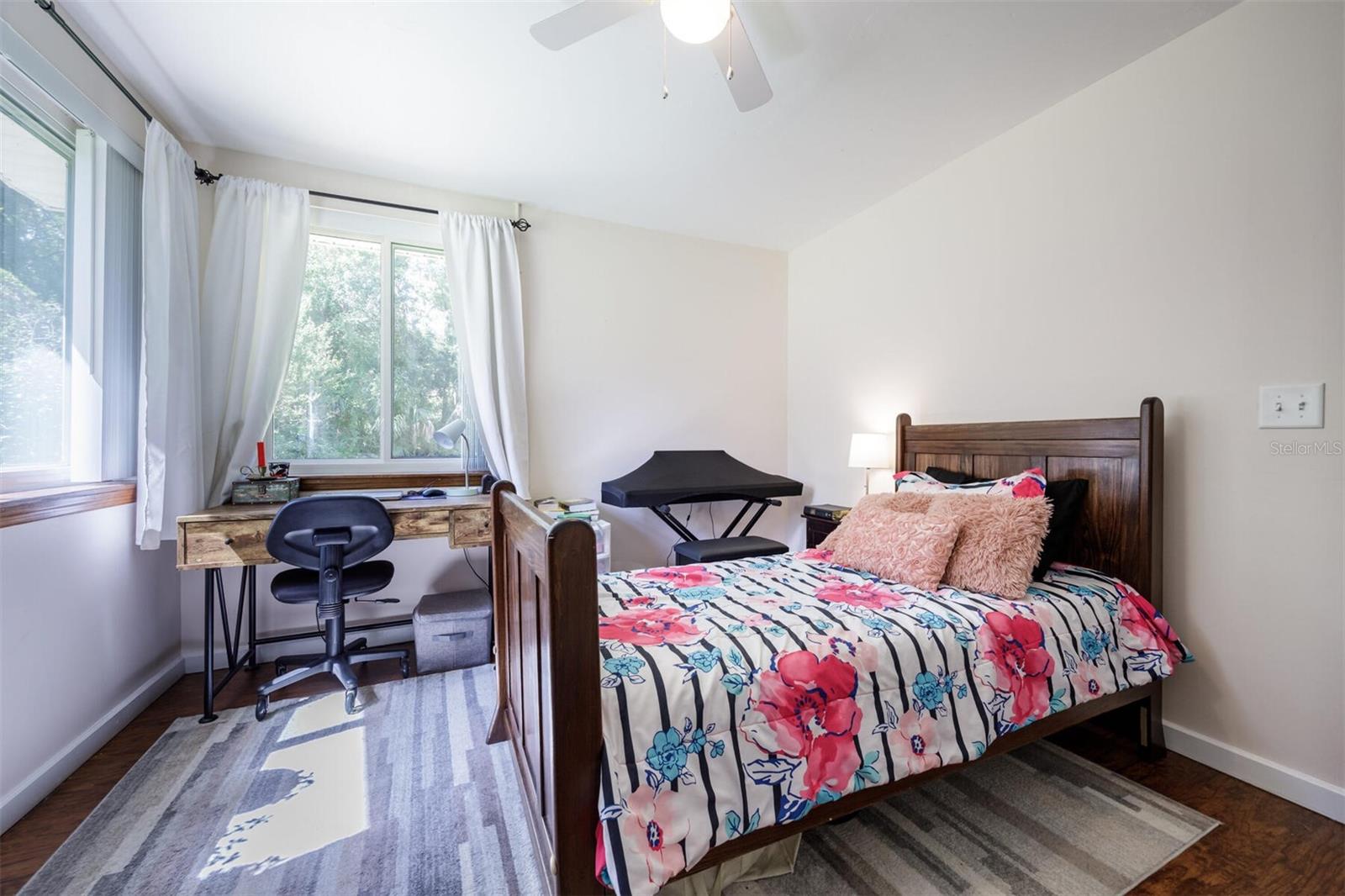 Image 27 of 55 For 7505 161st Terrace