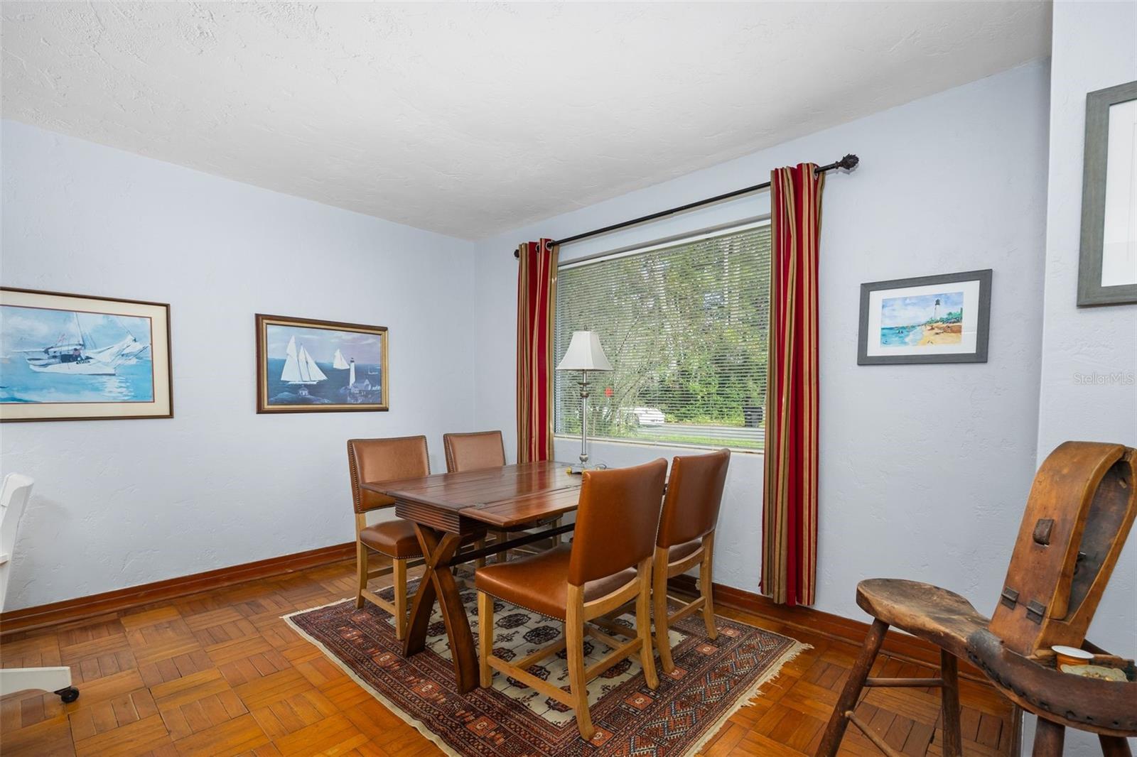 Image 4 of 20 For 847 7th Place