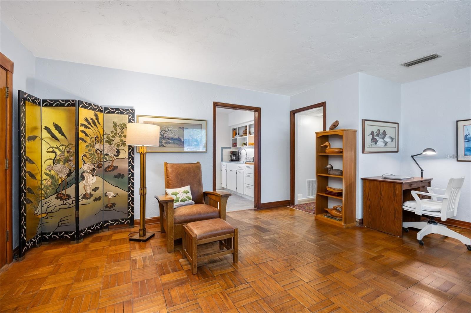 Image 5 of 20 For 847 7th Place