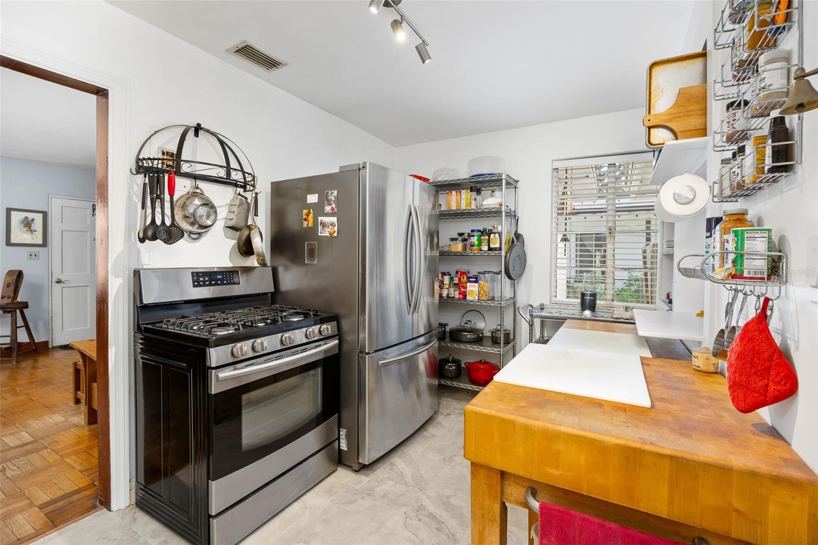 Image 7 of 20 For 847 7th Place
