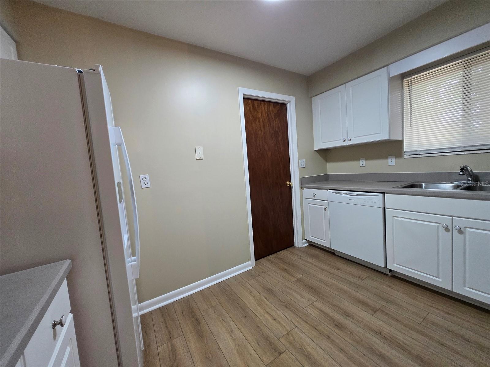 Image 7 of 35 For 4402 30th Terrace