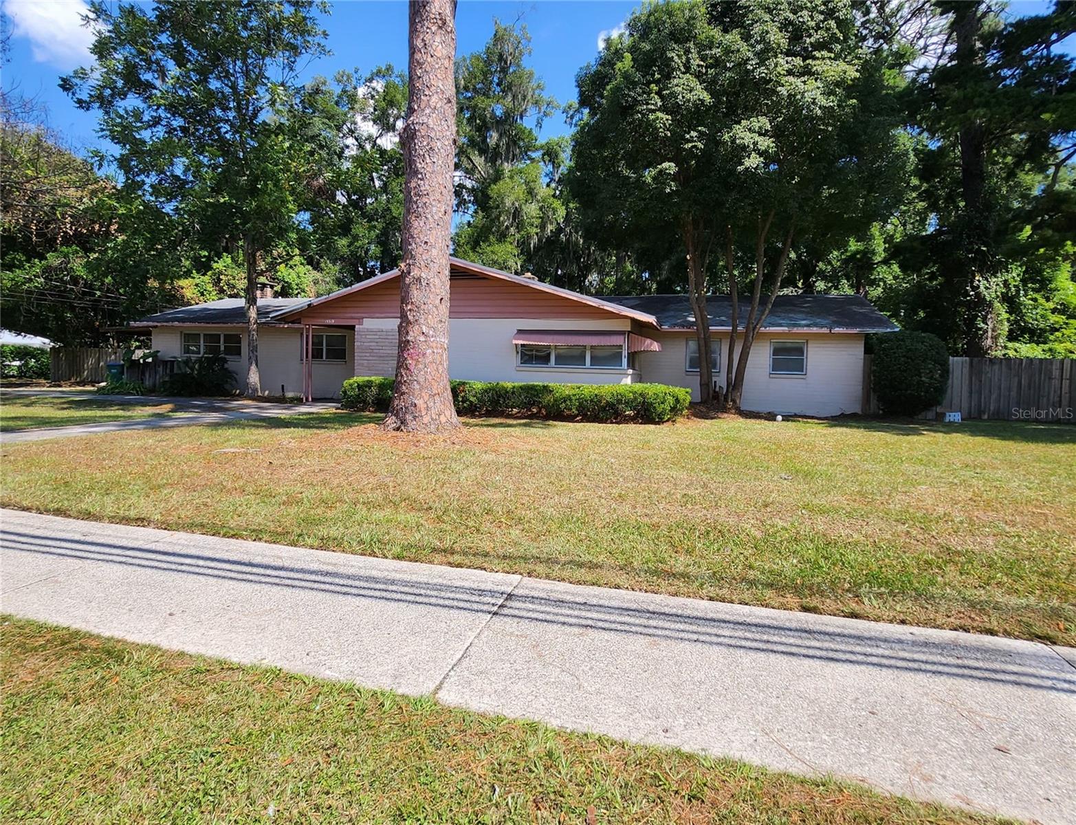 Image 2 of 44 For 15319 140th Street