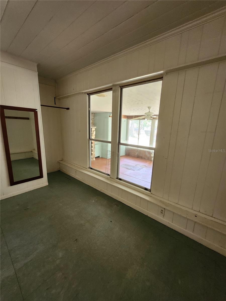 Image 20 of 44 For 15319 140th Street