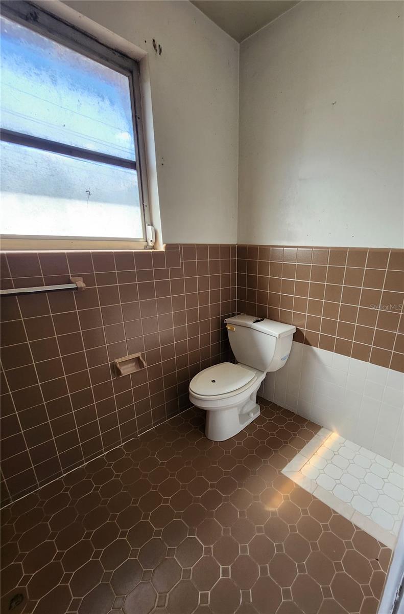 Image 33 of 44 For 15319 140th Street