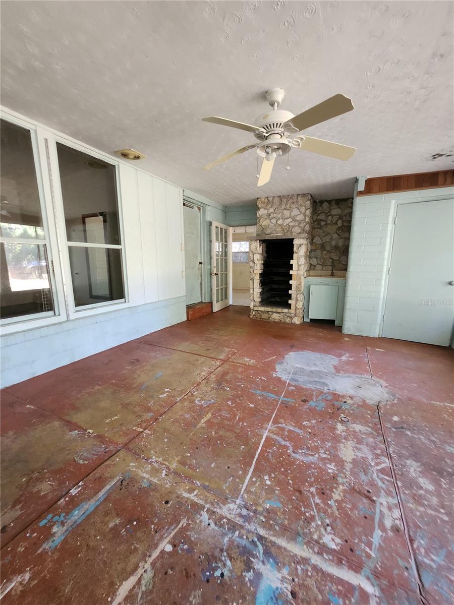 Image 36 of 44 For 15319 140th Street