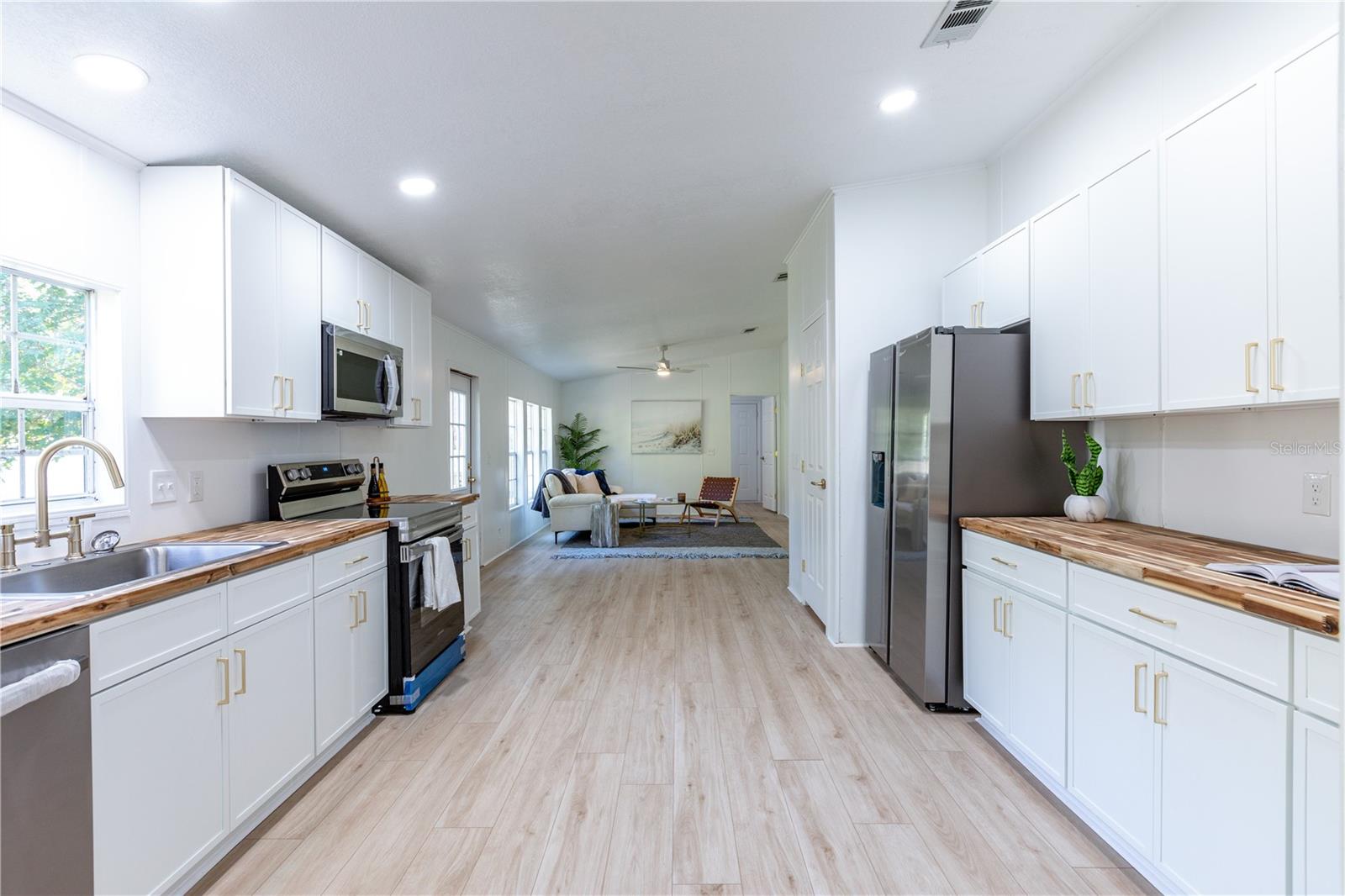 Image 10 of 35 For 7212 89th Terrace