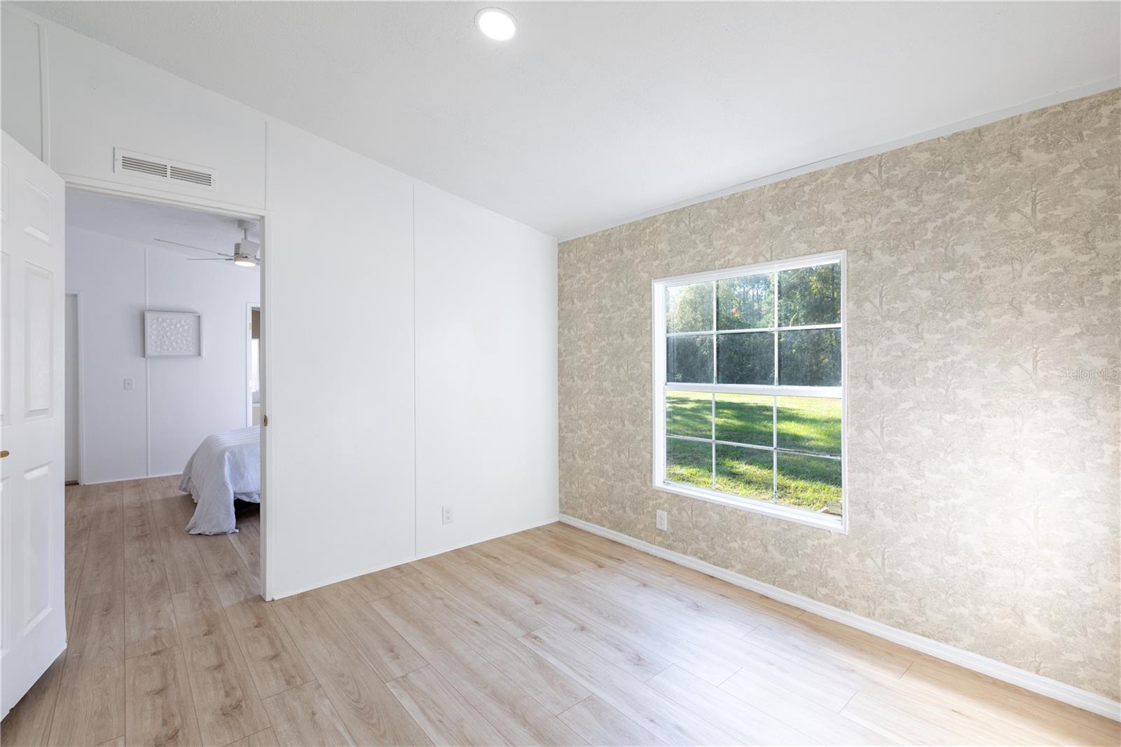 Image 21 of 35 For 7212 89th Terrace
