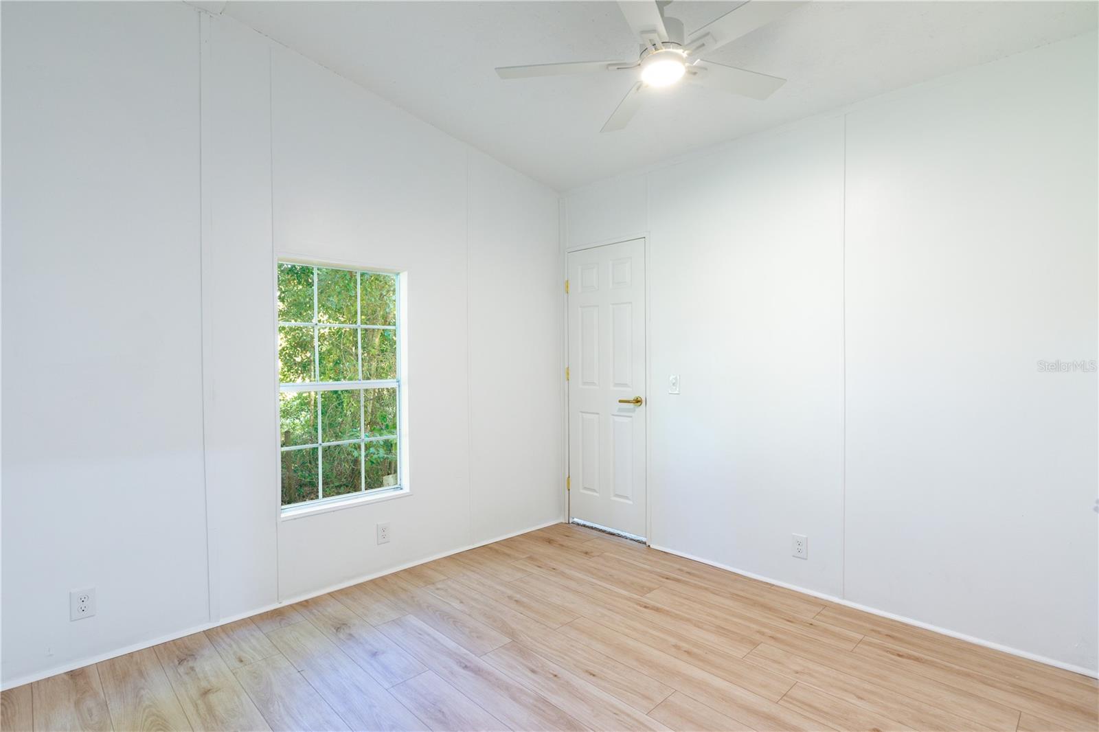 Image 24 of 35 For 7212 89th Terrace