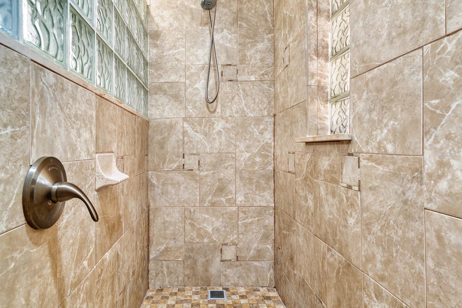 Image 18 of 34 For 1606 22nd Street