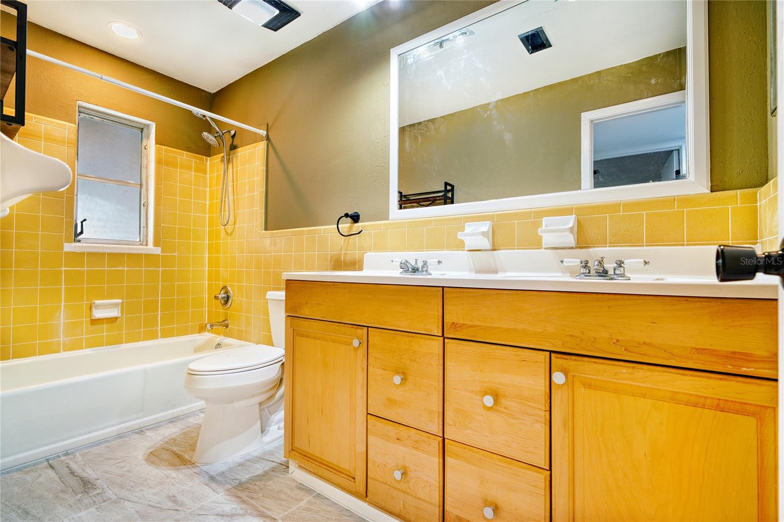 Image 32 of 34 For 1606 22nd Street