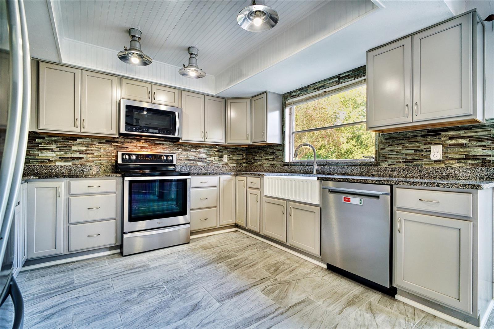 Image 5 of 34 For 1606 22nd Street