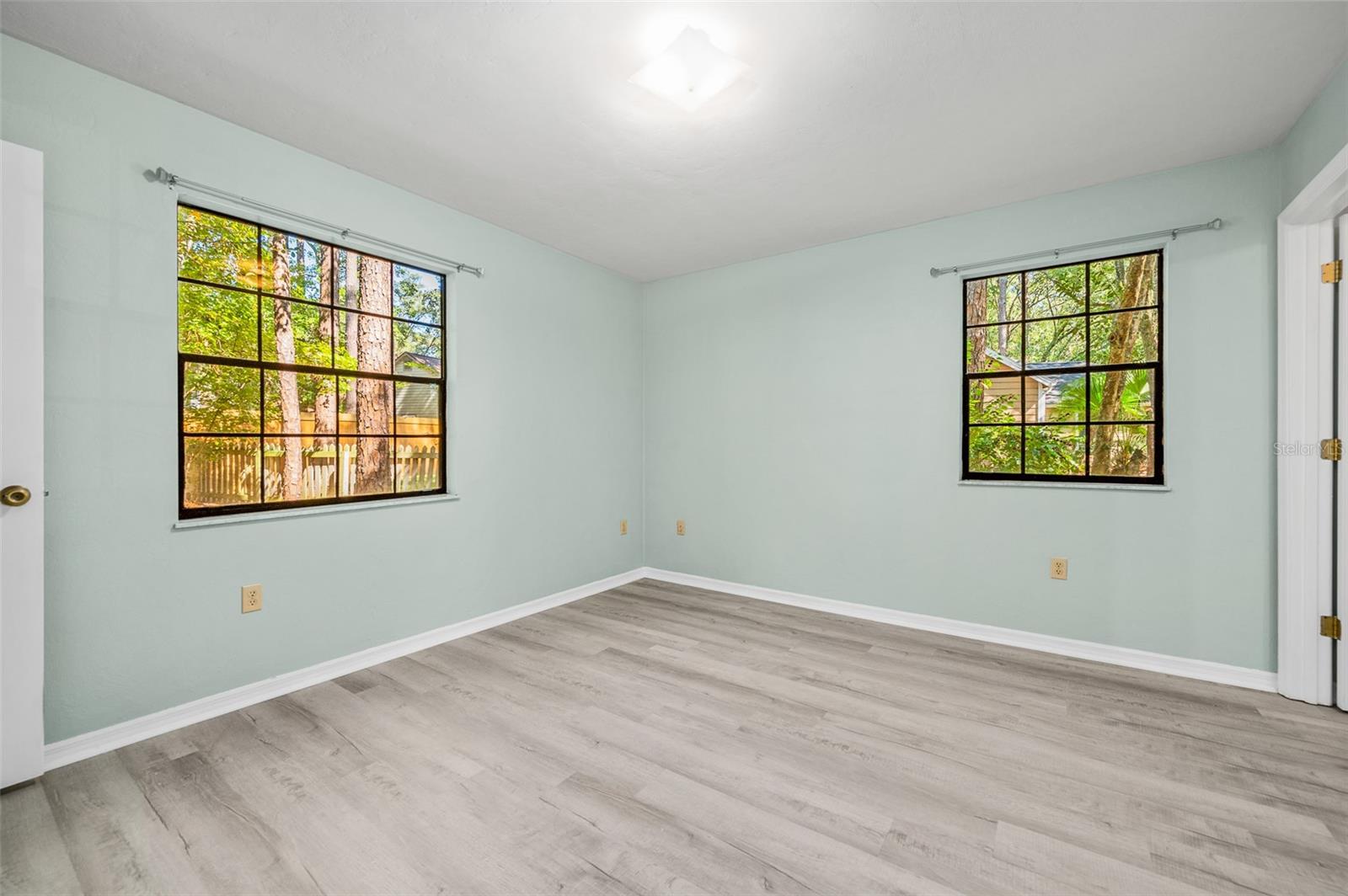 Image 15 of 24 For 7960 47th Court