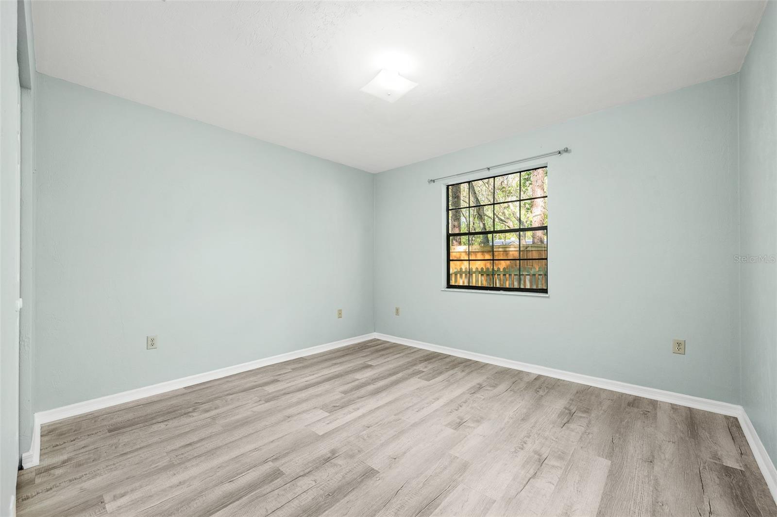 Image 18 of 24 For 7960 47th Court