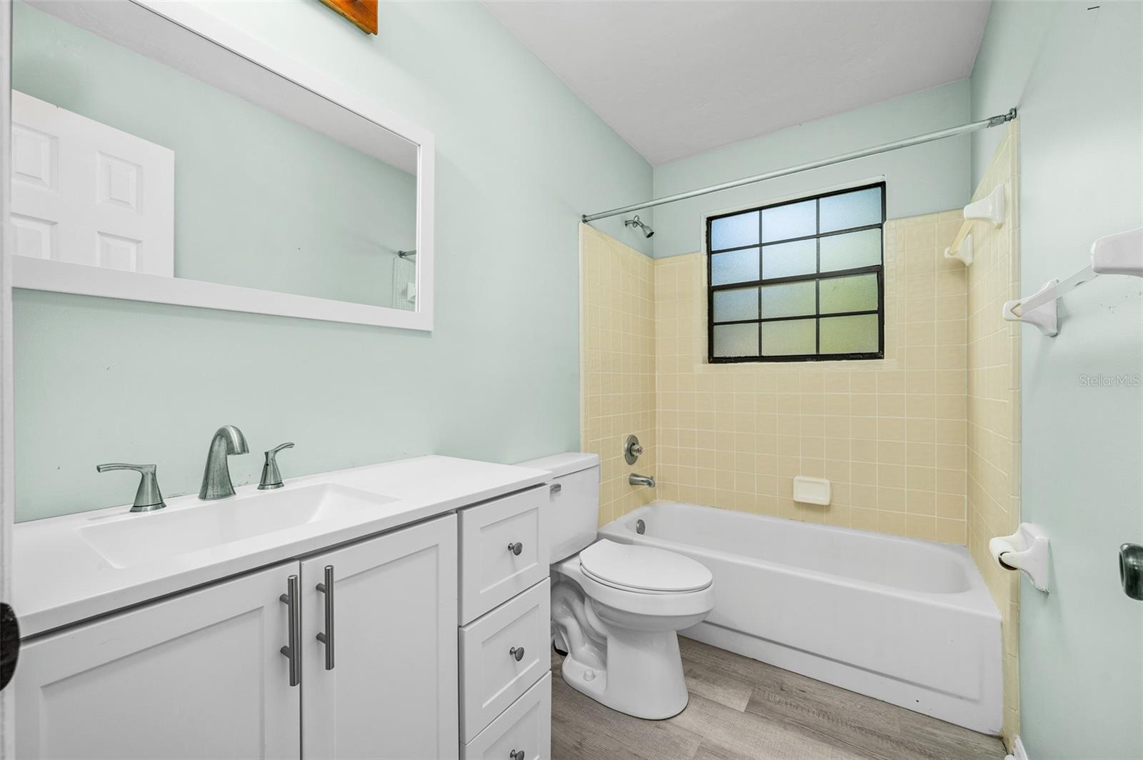 Image 20 of 24 For 7960 47th Court