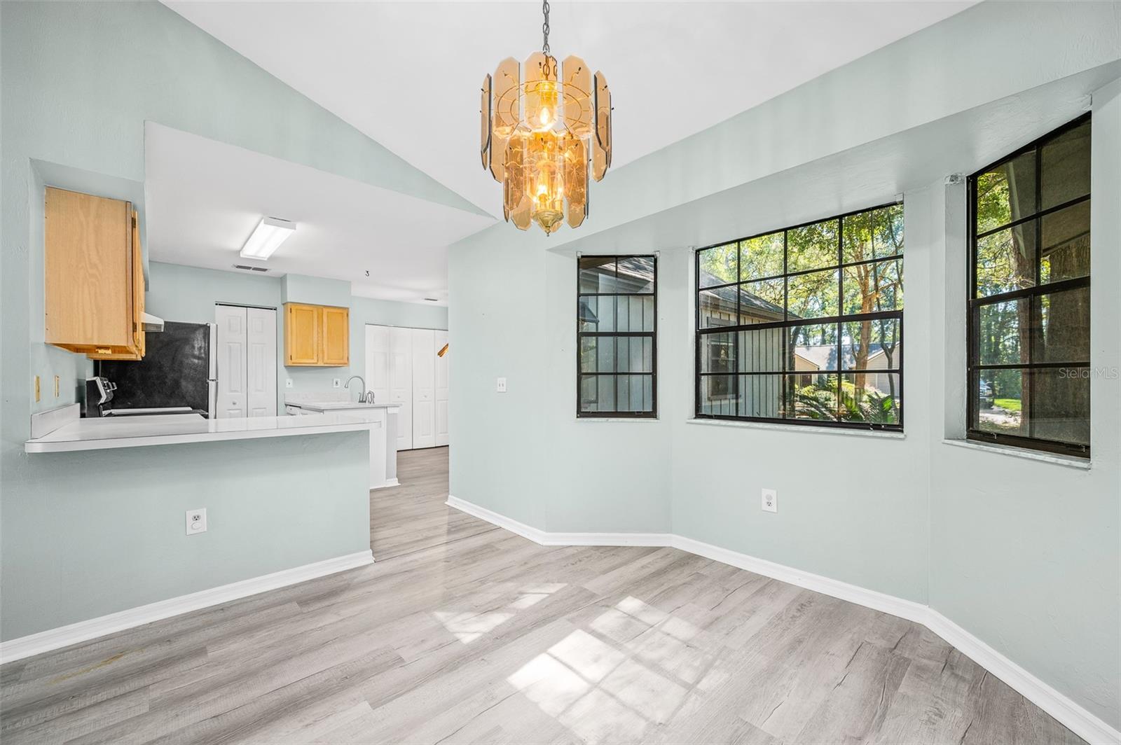 Image 5 of 24 For 7960 47th Court