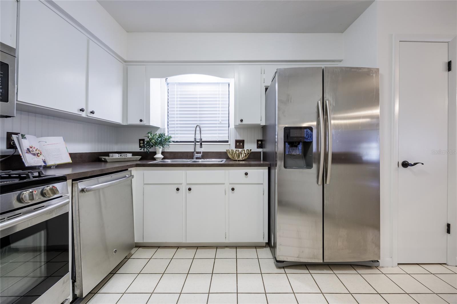 Image 18 of 37 For 8476 37th Drive