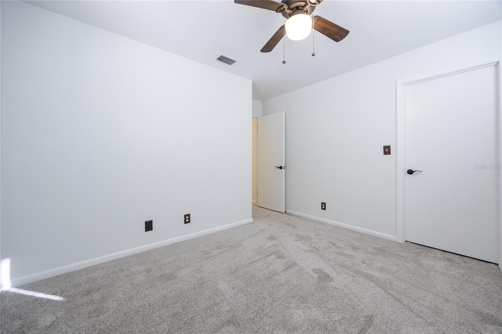 Image 32 of 37 For 8476 37th Drive