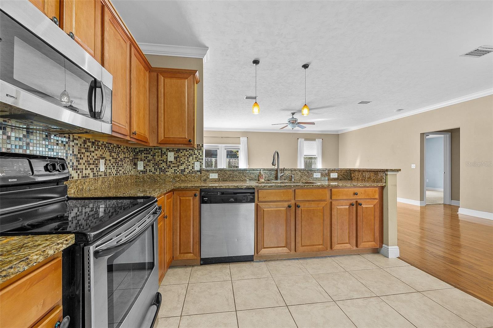 Image 10 of 27 For 7416 87th Terrace