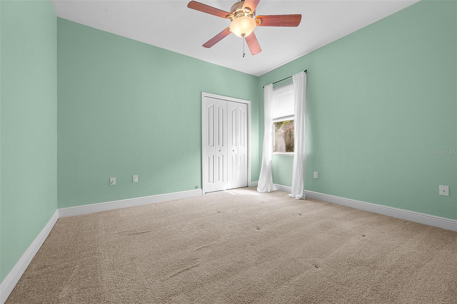 Image 19 of 27 For 7416 87th Terrace