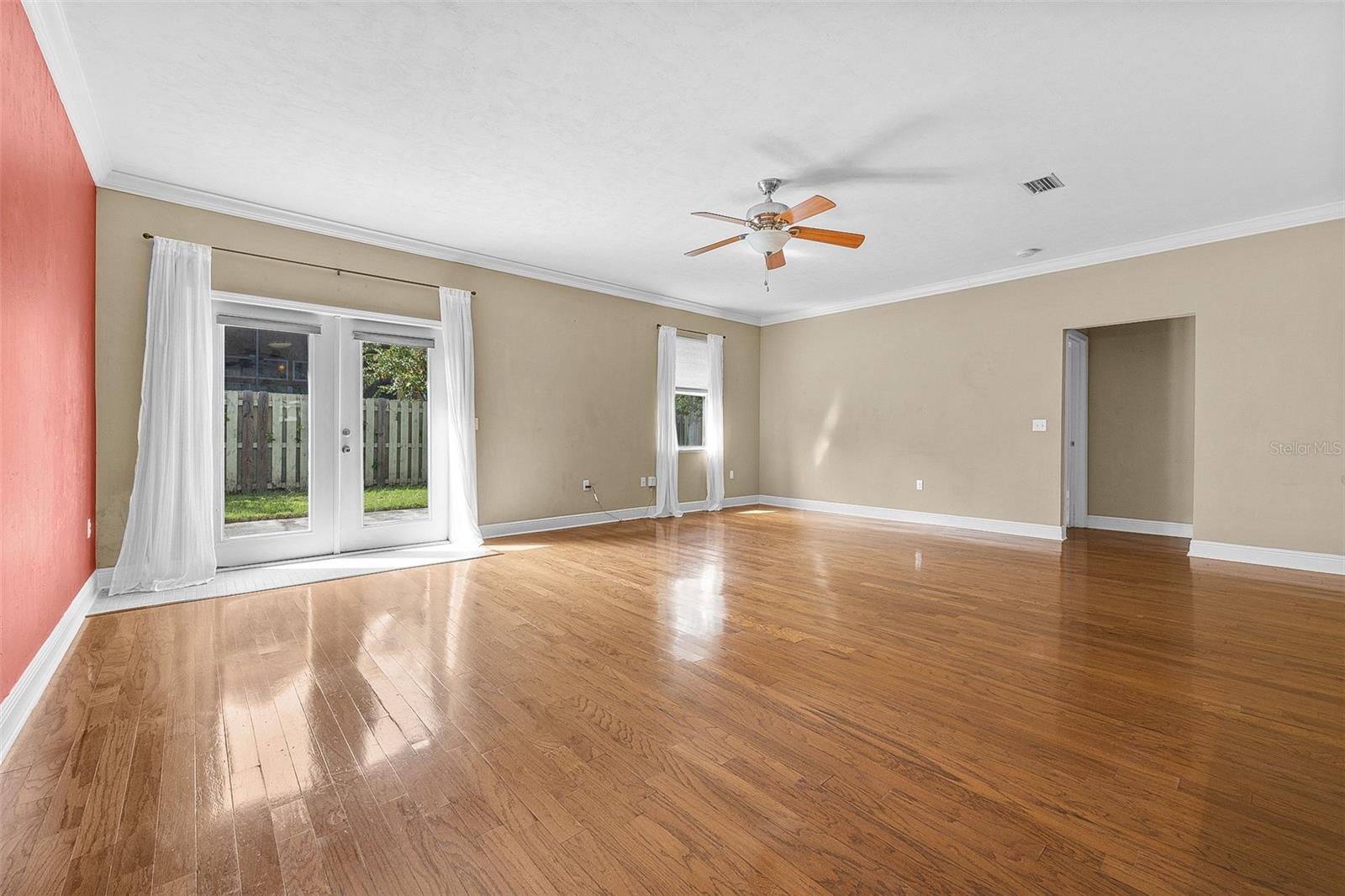 Image 4 of 27 For 7416 87th Terrace