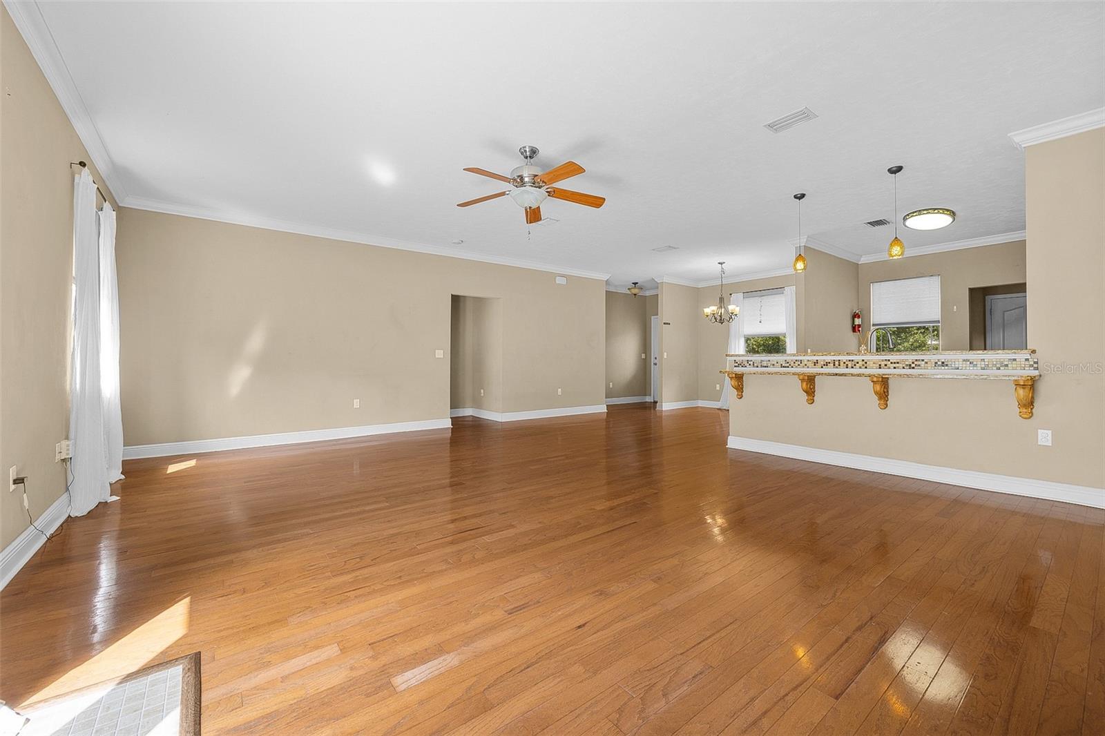 Image 5 of 27 For 7416 87th Terrace