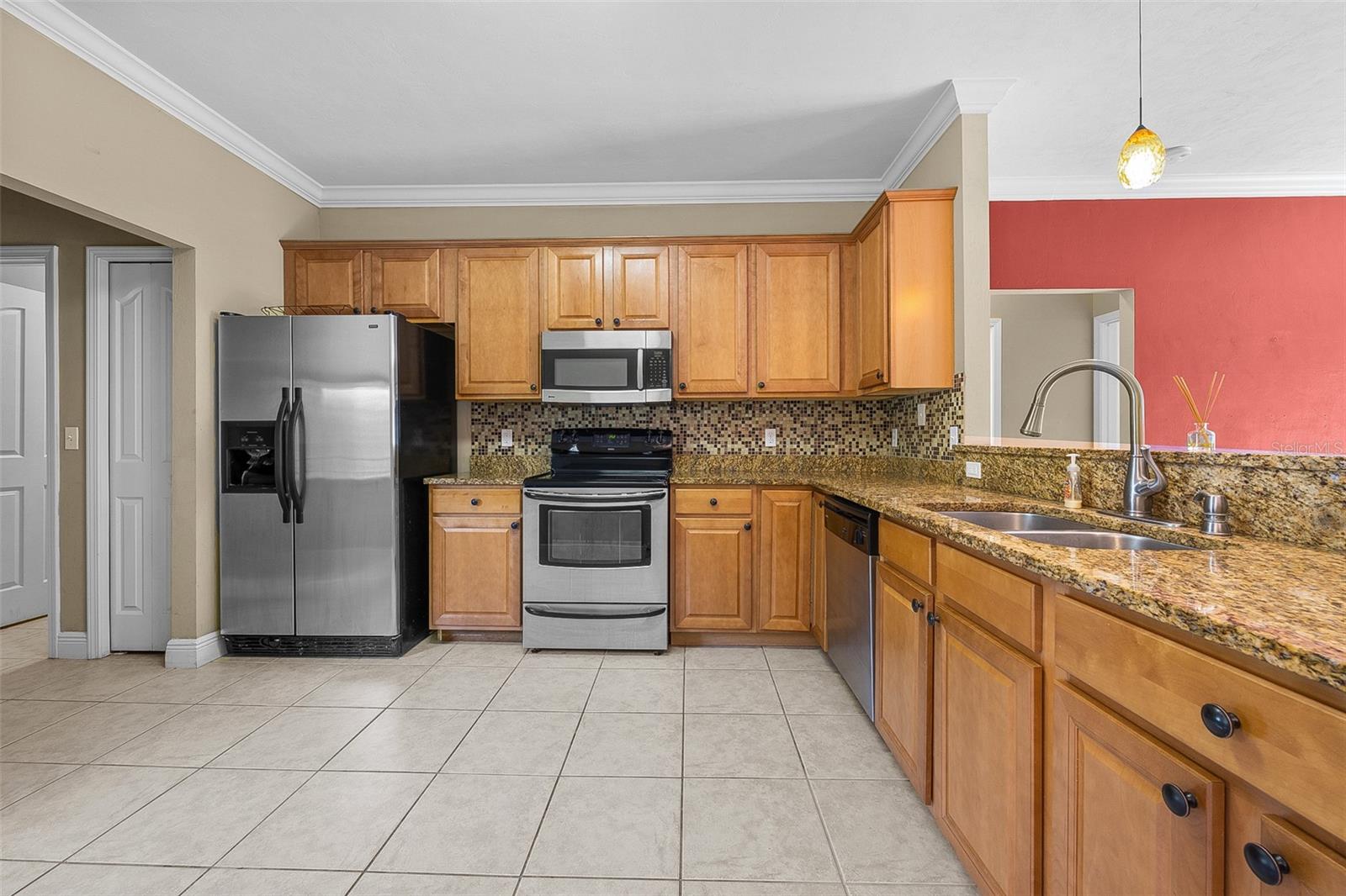 Image 7 of 27 For 7416 87th Terrace