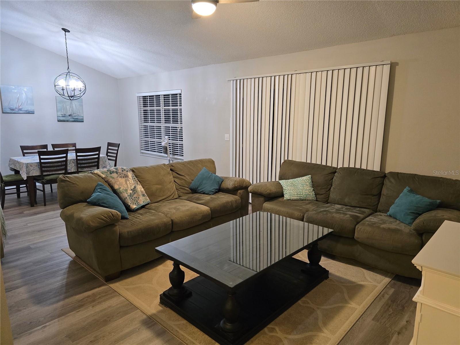 Image 10 of 37 For 10000 52nd Avenue J52