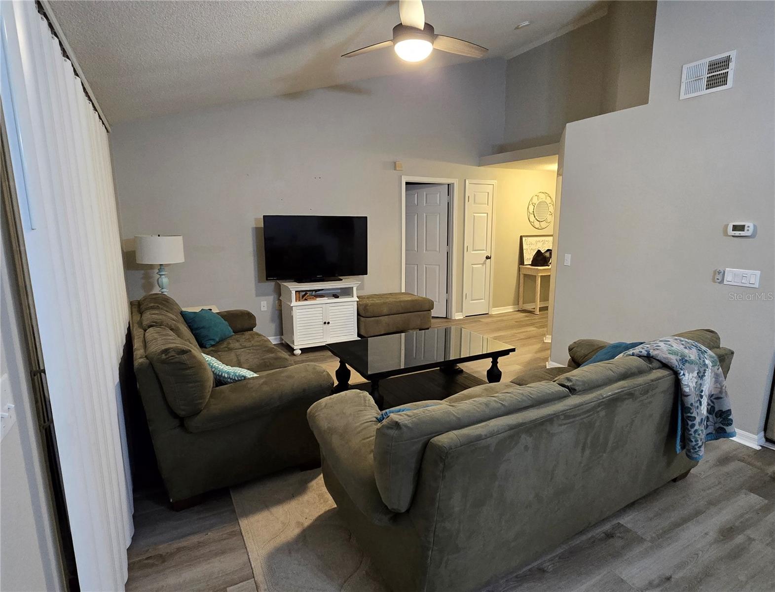 Image 12 of 37 For 10000 52nd Avenue J52