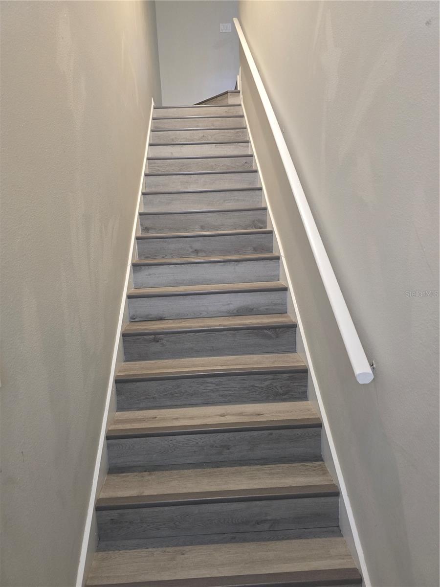 Image 3 of 37 For 10000 52nd Avenue J52