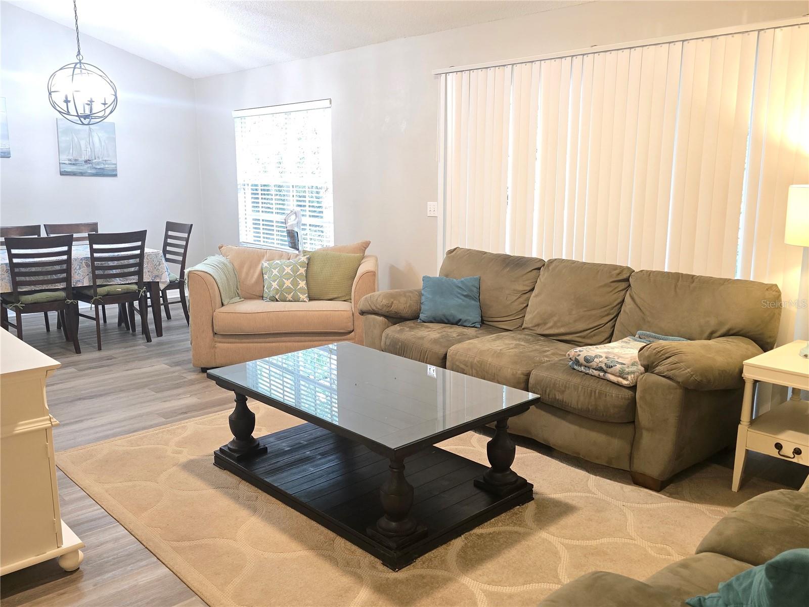 Image 6 of 37 For 10000 52nd Avenue J52