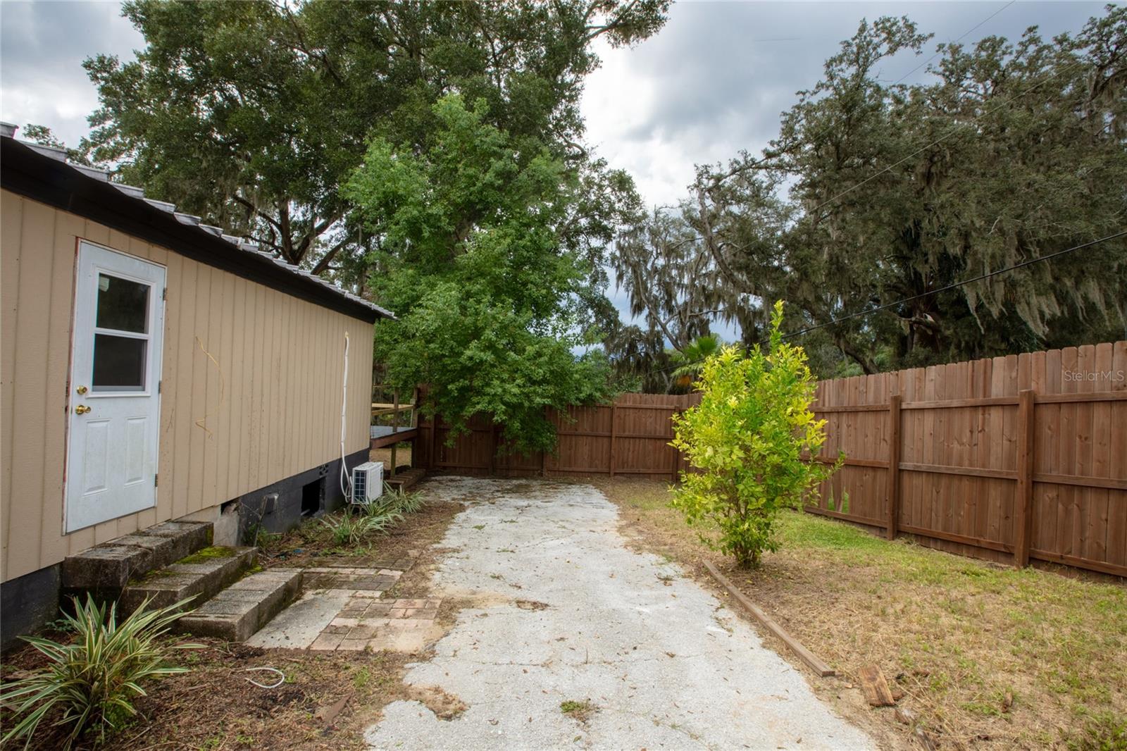 Image 5 of 40 For 6287 Magnolia Street