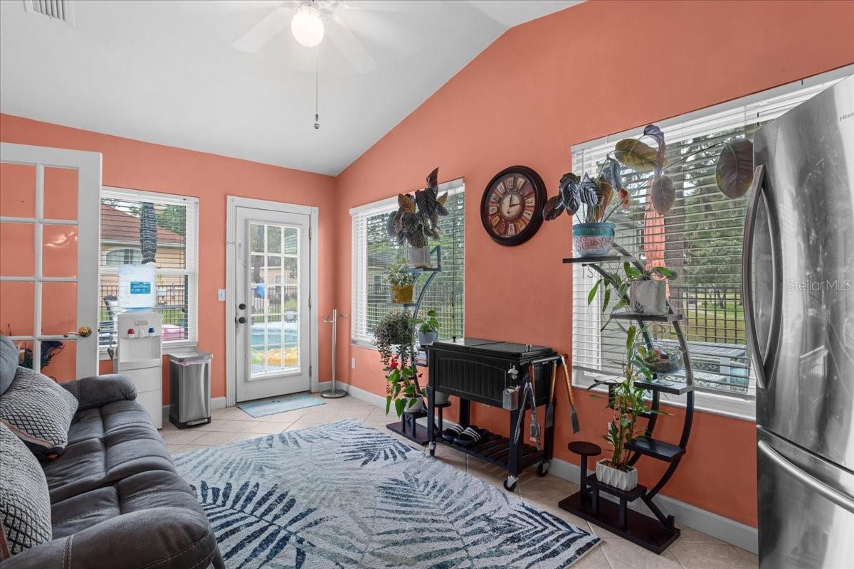 Image 23 of 37 For 7203 121 Avenue