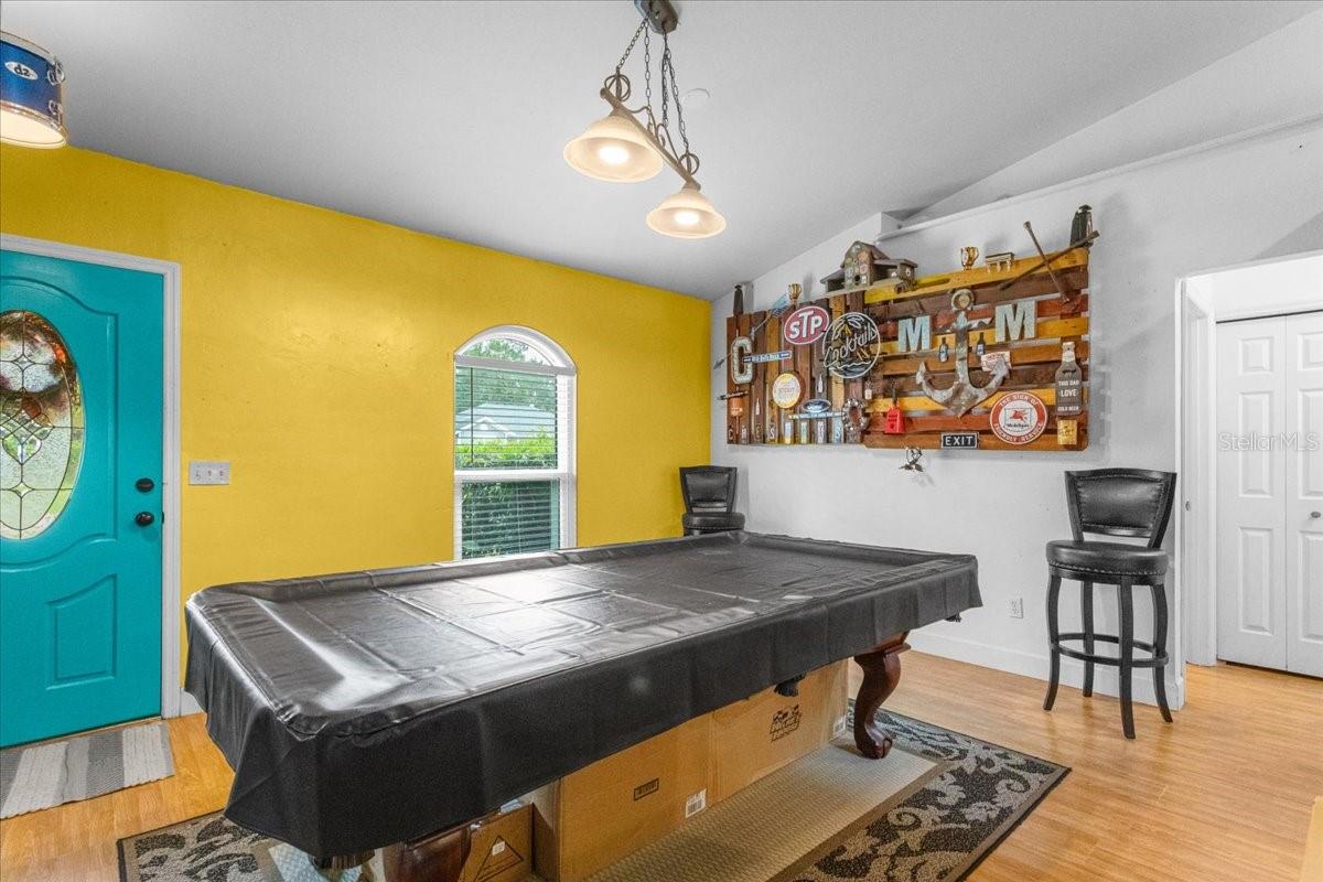 Image 4 of 37 For 7203 121 Avenue