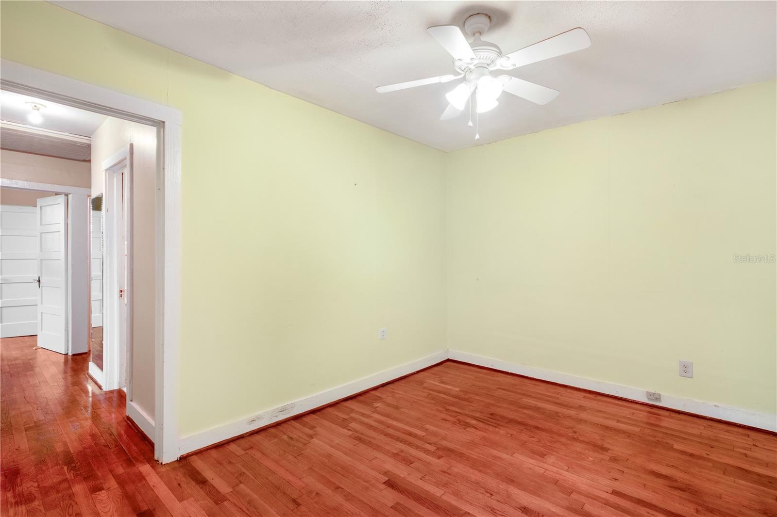 Image 10 of 40 For 579 Baya Drive