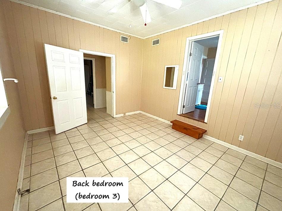 Image 22 of 40 For 579 Baya Drive