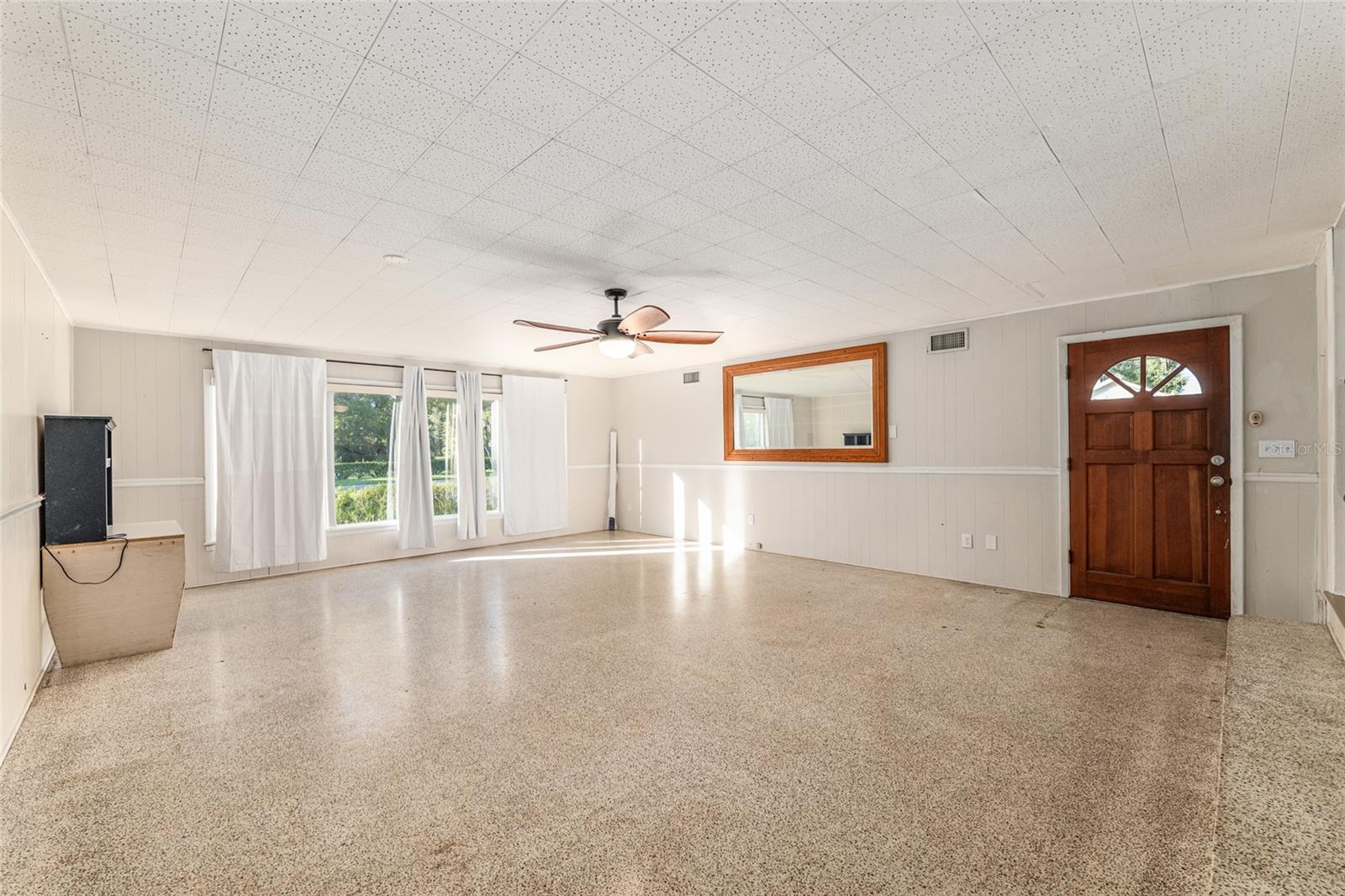 Image 22 of 75 For 123 1st Street