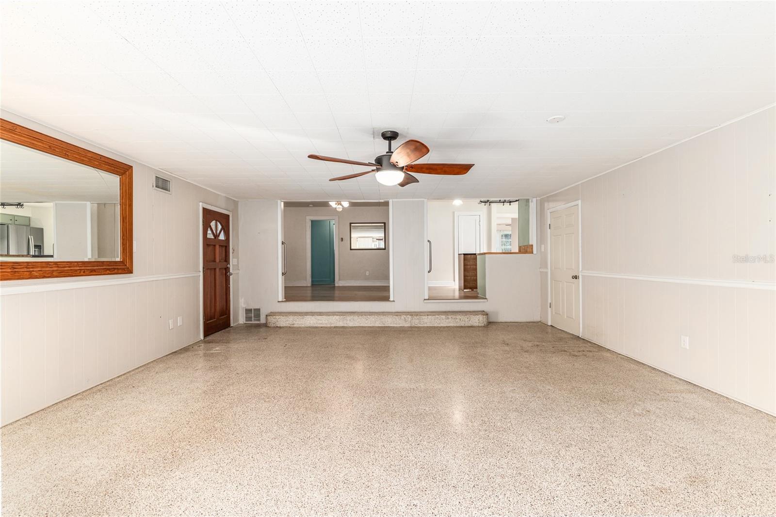 Image 24 of 75 For 123 1st Street