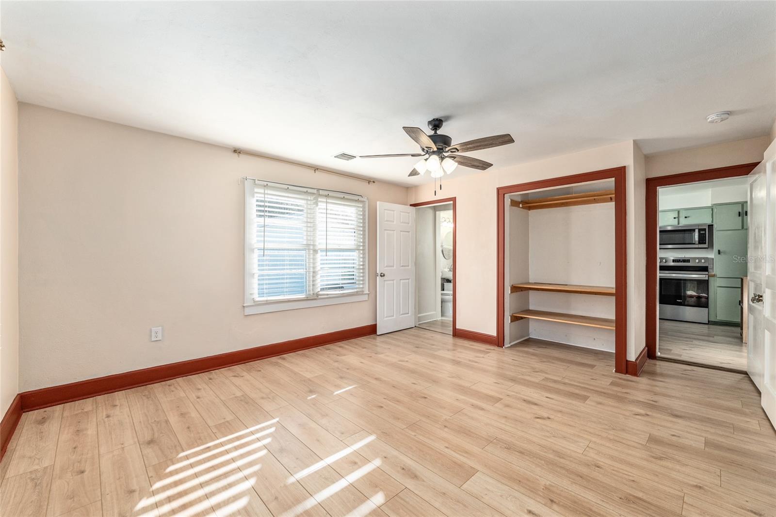 Image 37 of 75 For 123 1st Street