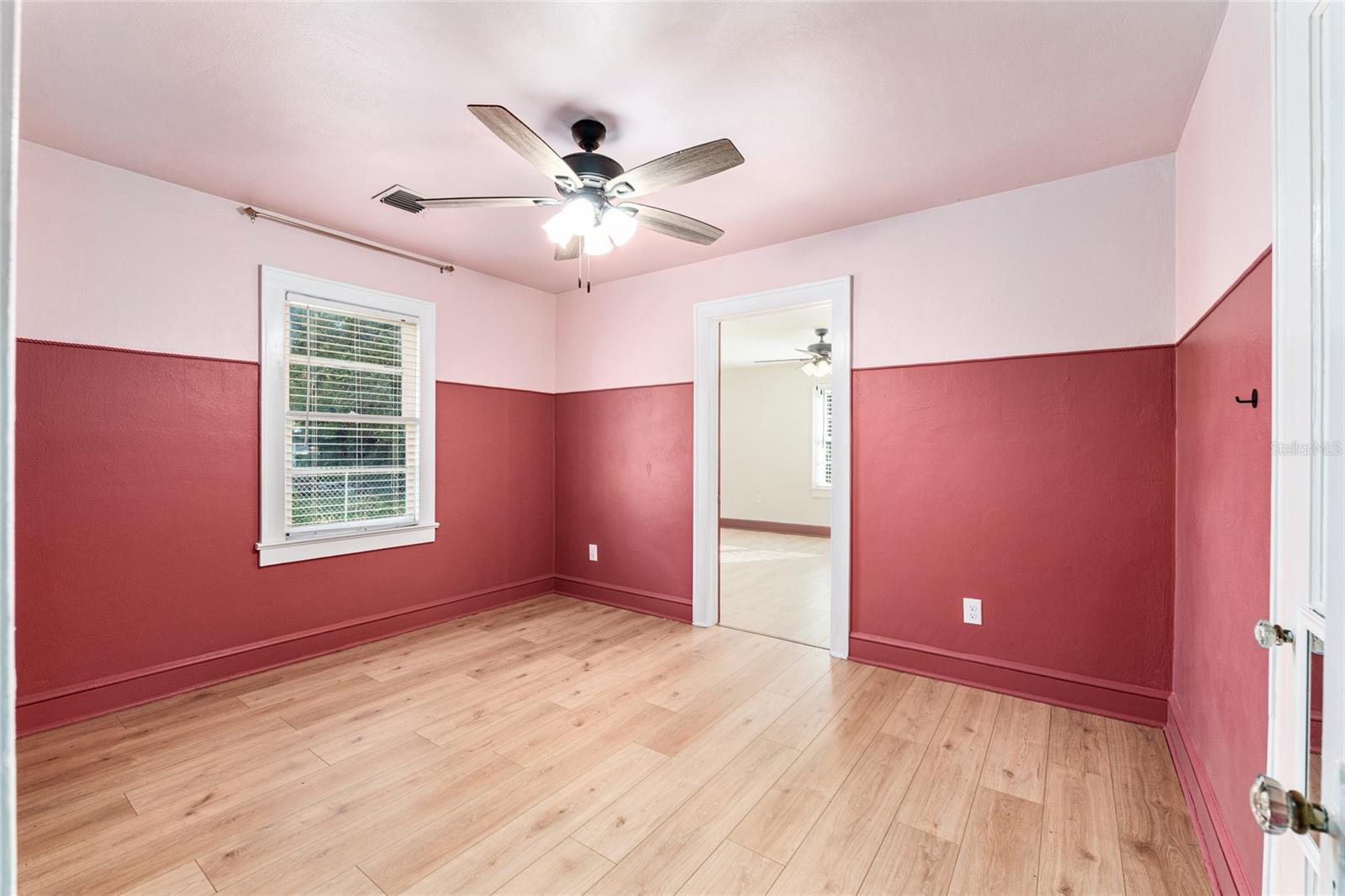 Image 44 of 75 For 123 1st Street