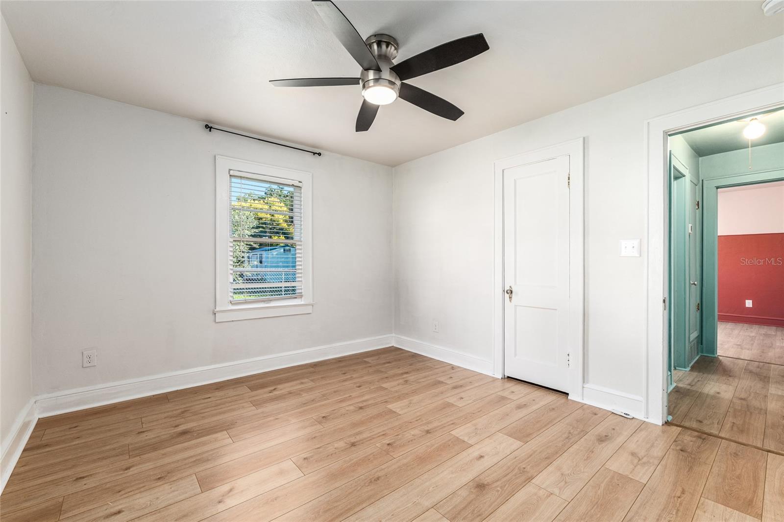 Image 50 of 75 For 123 1st Street