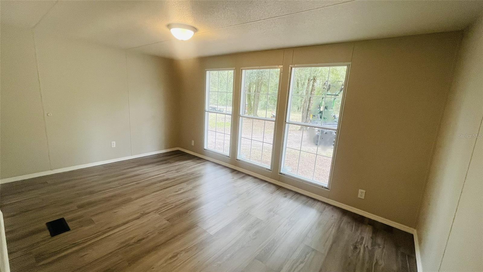 Image 14 of 21 For 9351 18th Terrace