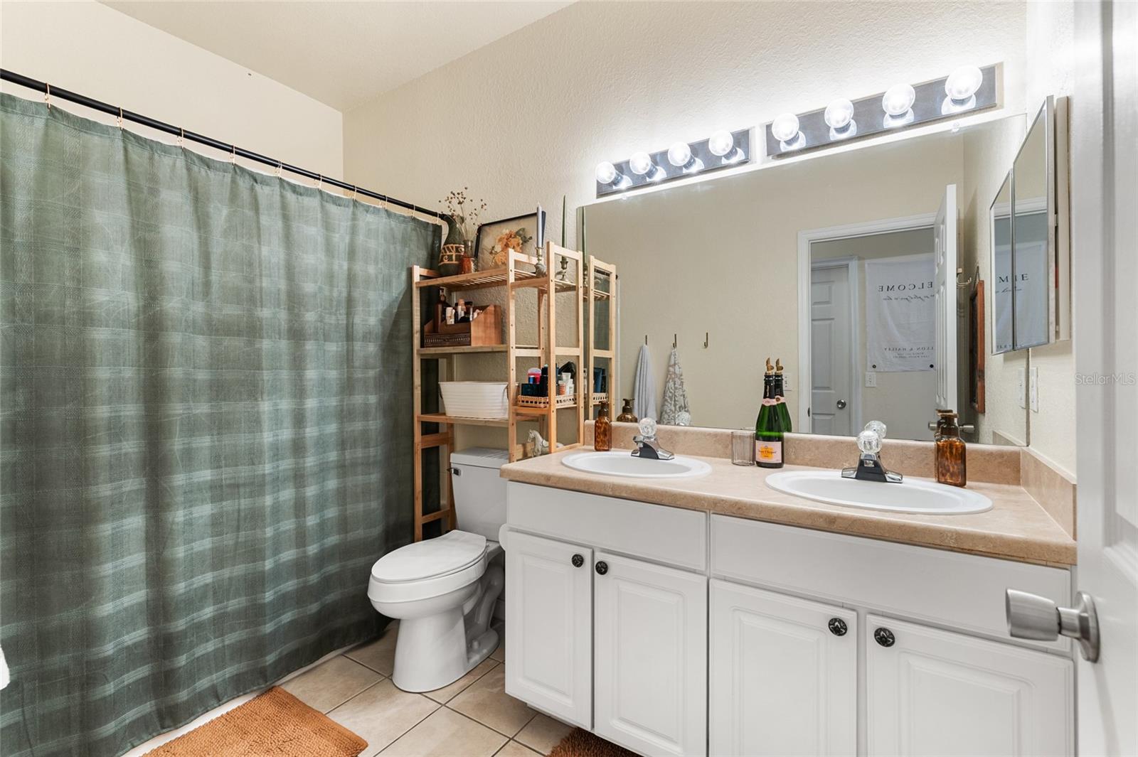 Image 19 of 33 For 4340 48th Street 102