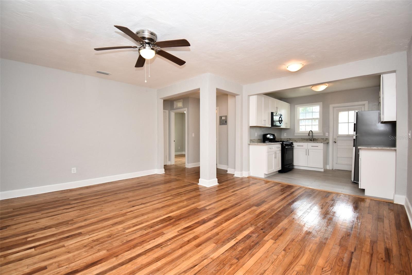 Image 2 of 13 For 1028 3rd Avenue