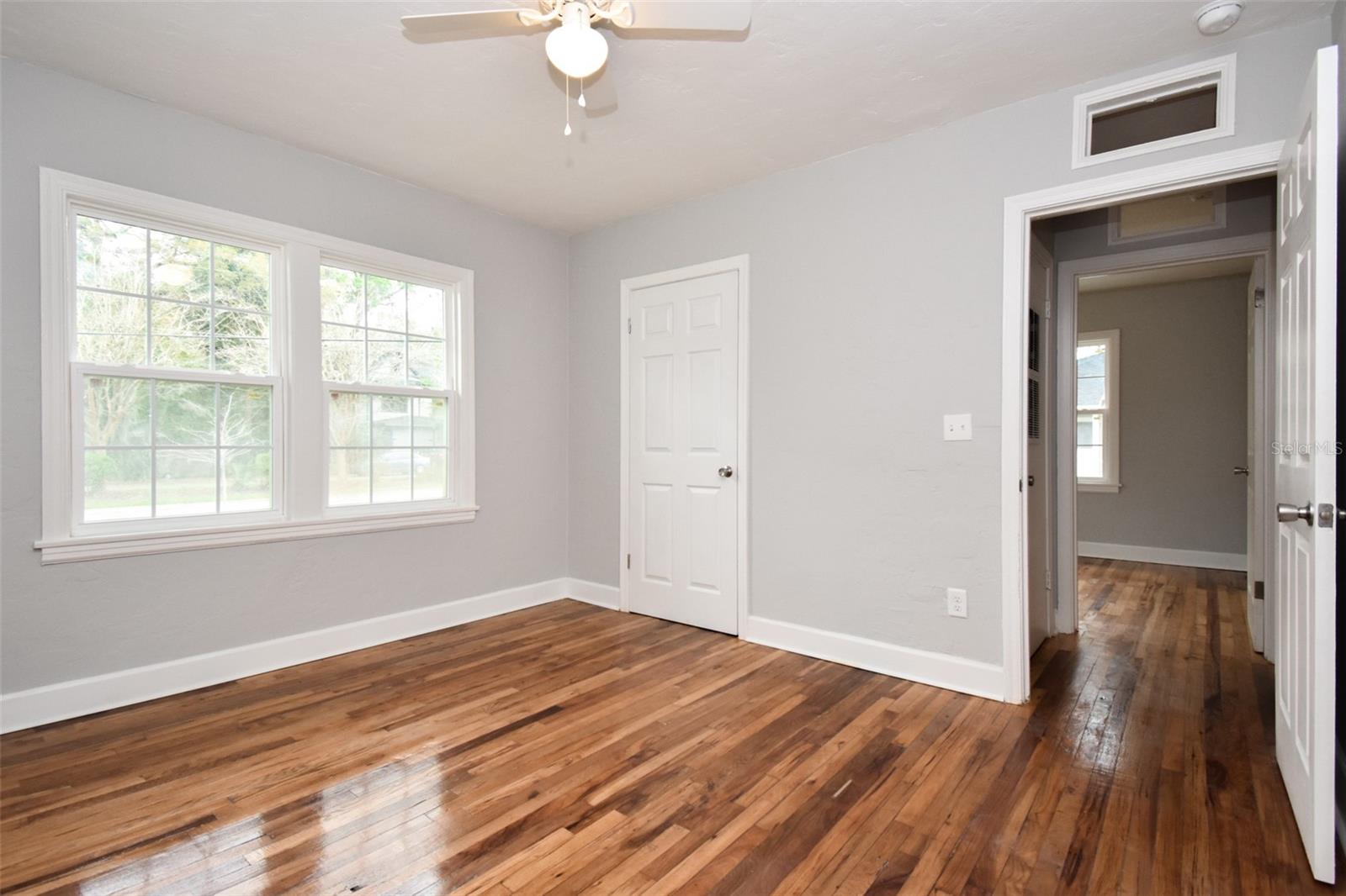 Image 8 of 13 For 1028 3rd Avenue