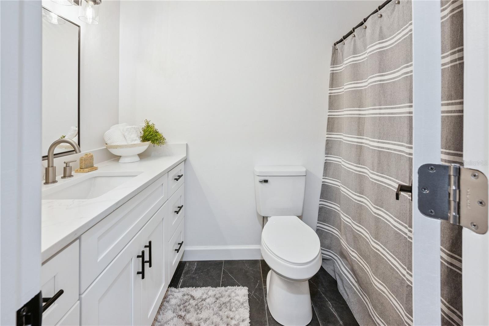 Image 32 of 56 For 23782 174th Avenue