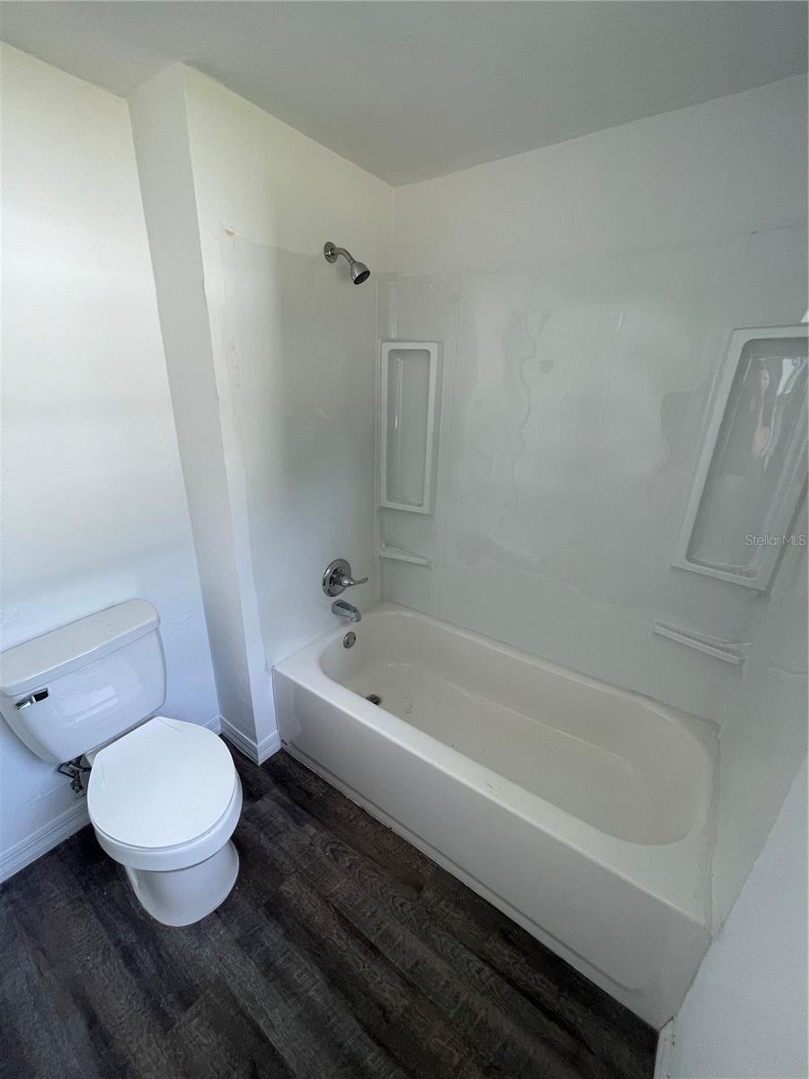 Image 7 of 13 For 1224 10th Street